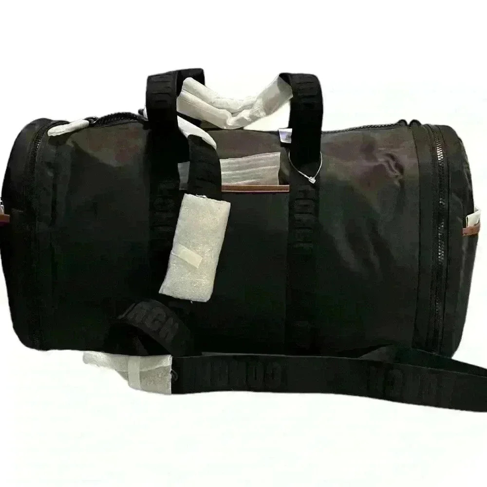 Coach Max Gym bag Nylon. NWT - Picture 4 of 11